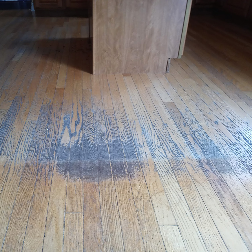 badly worn kitchen floor